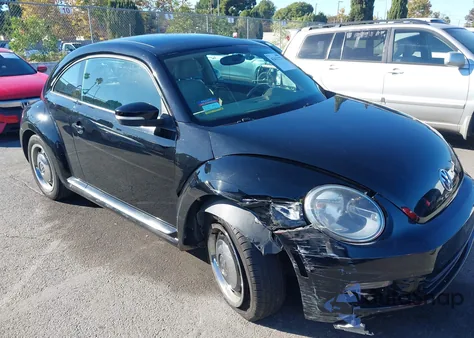 2013 Volkswagen Beetle 2.5L из США, поврежденный, VIN 3VWJX7AT4DM614082